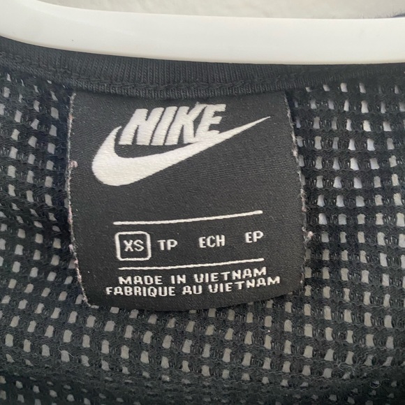 NWOT Nike women’s mesh racerback tank top - Picture 3 of 3